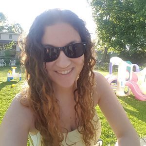 Meet your Posher, Elizabeth